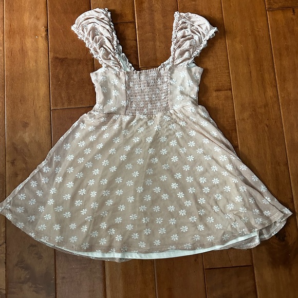 Urban Outfitters Beige Floral Top - Picture 3 of 5